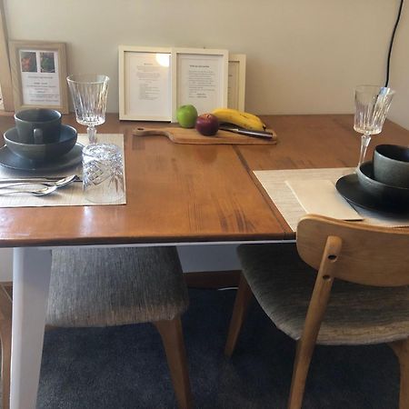 Lovely Budget Vegan Homestay Launceston Exterior foto