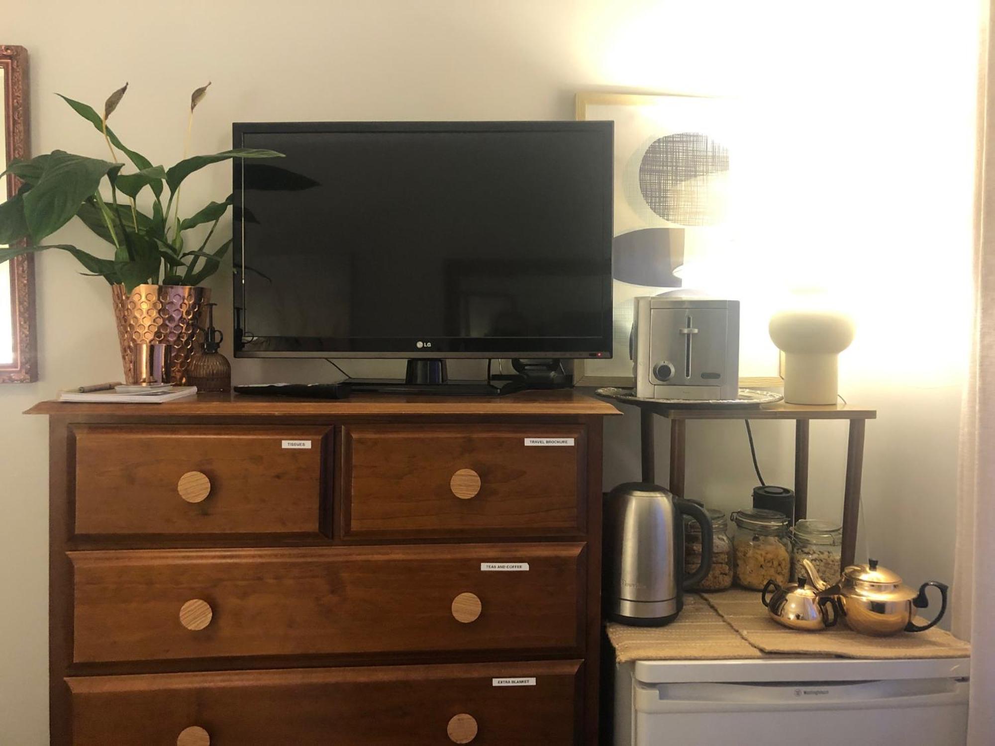 Lovely Budget Vegan Homestay Launceston Exterior foto
